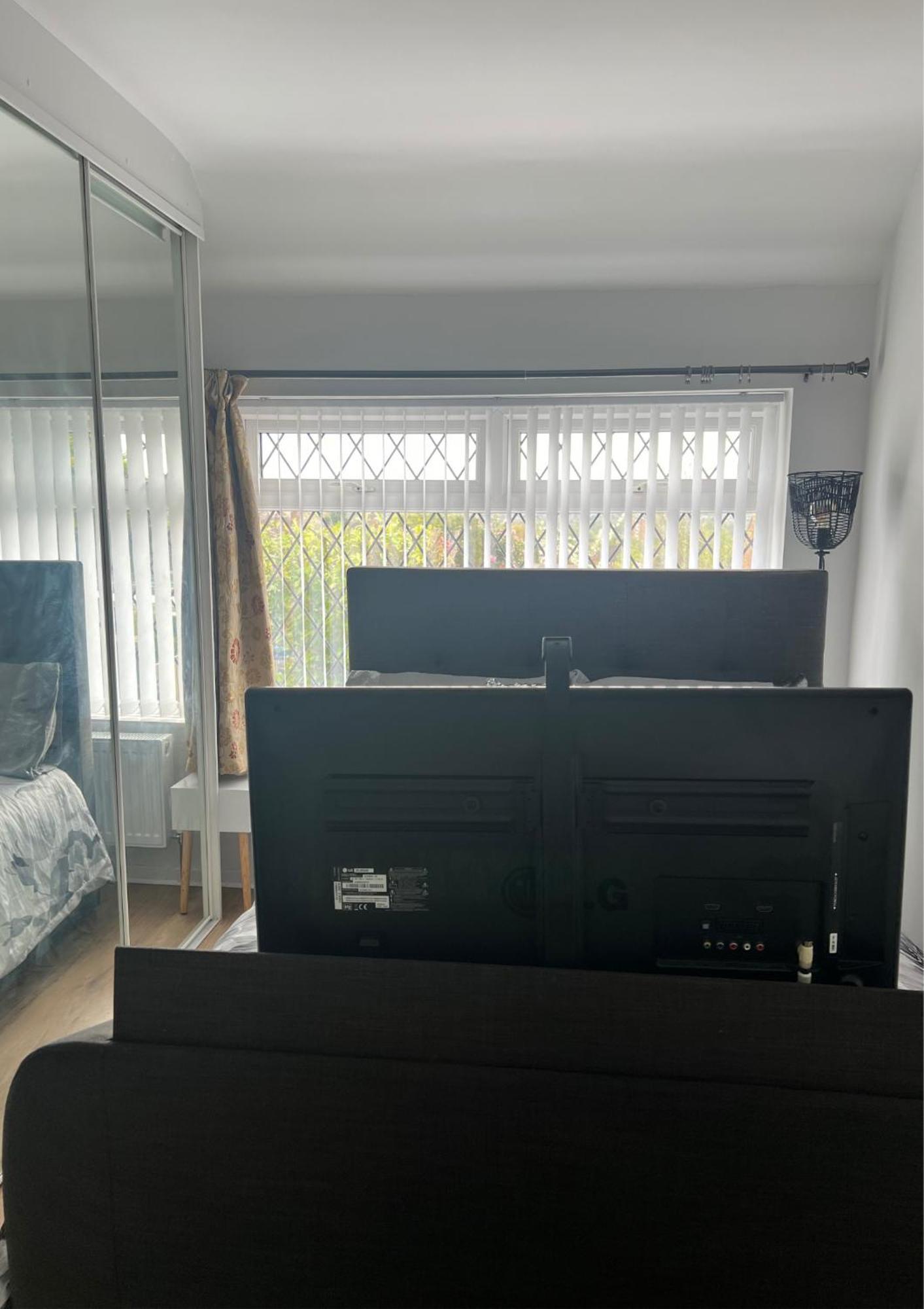 Double Room In Great Barr Near M5 - M6 - Parking - Tv Bed-Garden Birmingham Eksteriør billede